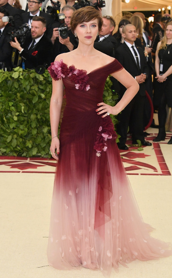 2018 Met Gala Red Carpet Fashion Scarlett Johansson, 2018 Met Gala, Red Carpet Fashions